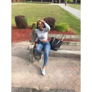 Meet your Posher, Jolayla